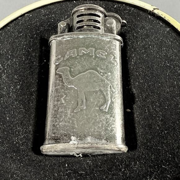 Lot 4 VTG Camel Cigarette Lighters 1990s Promo Metal Plastic Keychain Sealed - Picture 2 of 9